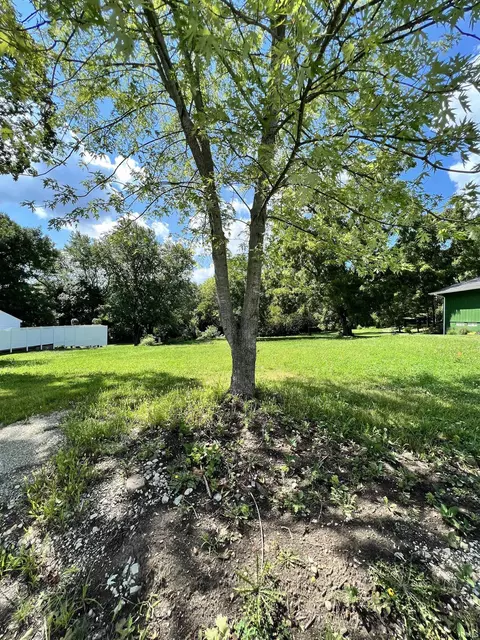 775 N Seminary St, Roanoke, IN 46783