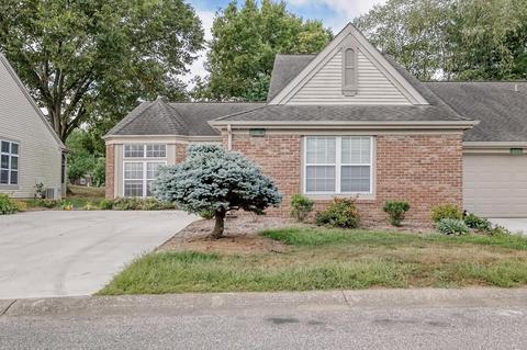 604 E Moss Creek Dr, Bloomington, IN 47401 photo 2
