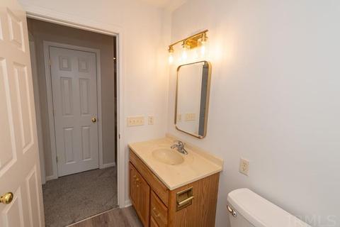 719 Mohawk Dr, Nappanee, IN 46550 photo 22