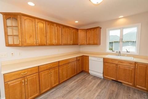 719 Mohawk Dr, Nappanee, IN 46550 photo 13