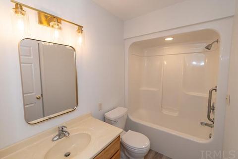 719 Mohawk Dr, Nappanee, IN 46550 photo 24
