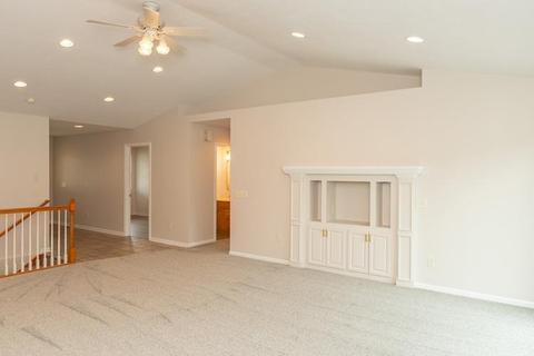 719 Mohawk Dr, Nappanee, IN 46550 photo 8