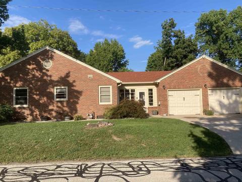 1016 E Monroe St, Delphi, IN 46923 photo 1