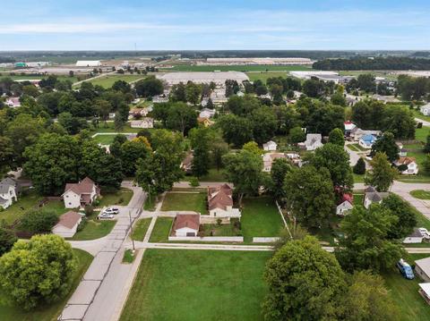 302 S Gonser Ave, Ashley, IN 46705 photo 5
