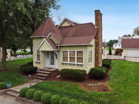 302 S Gonser Ave, Ashley, IN 46705 photo 2