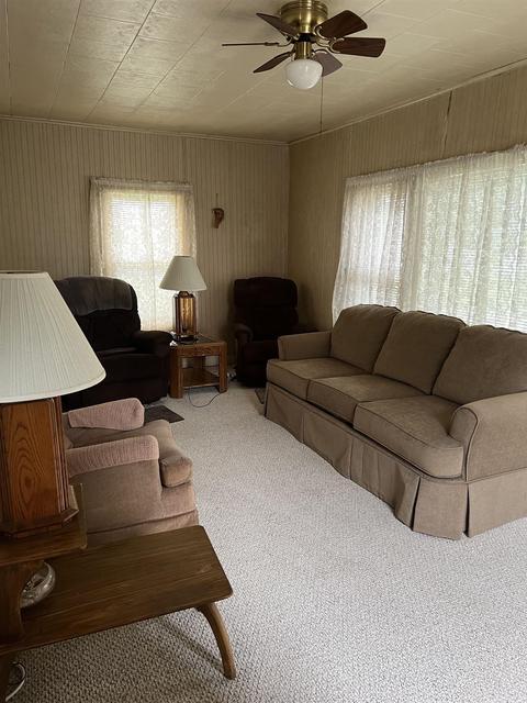 809 W Oak St, Bicknell, IN 47512 photo 4