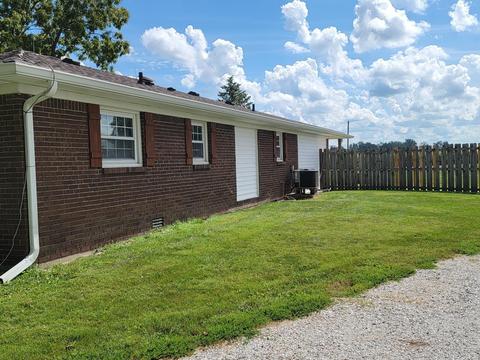1475 E Division Rd, Tipton, IN 46072 photo 9