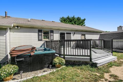 30952 Oakbrook Dr, Granger, IN 46530 photo 8