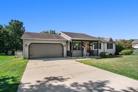 30952 Oakbrook Dr, Granger, IN 46530 photo 2