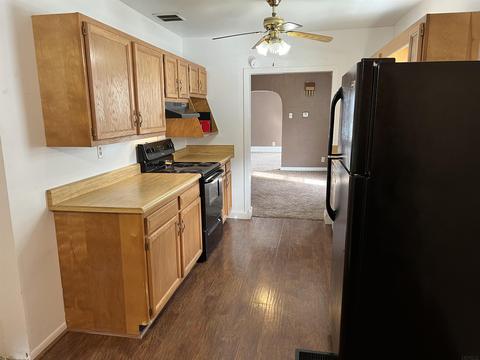 519 E Walnut St, Greentown, IN 46936 photo 7