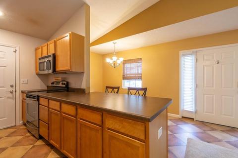 3844 S Cramer Cir, Bloomington, IN 47403 photo 9
