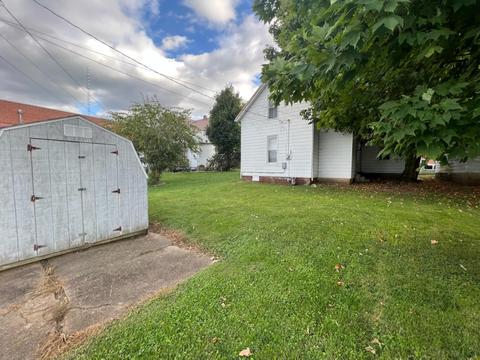 412 E 7th St, Jasper, IN 47546 photo 2