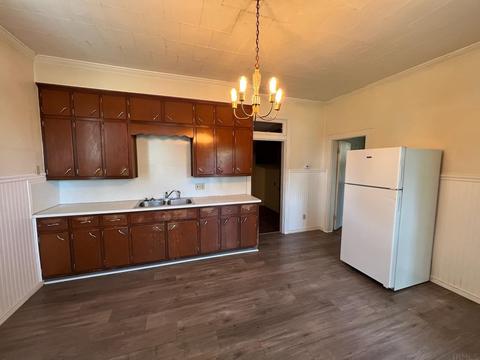 412 E 7th St, Jasper, IN 47546 photo 5