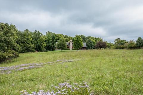 343 E Sample Rd, Bloomington, IN 47408 photo 2