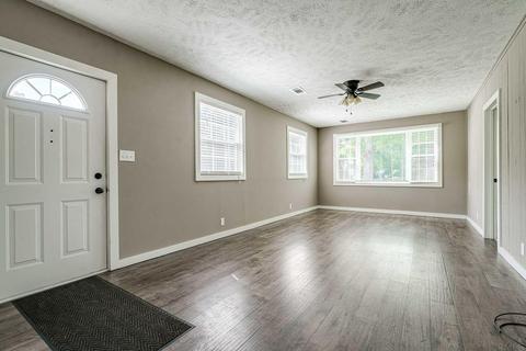52114 Grape Rd, Granger, IN 46530 photo 3