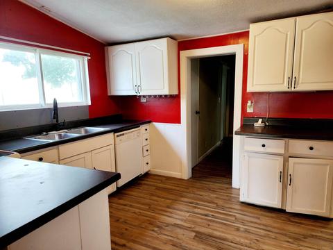 411 E Walnut St, Argos, IN 46501 photo 6