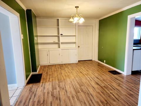 411 E Walnut St, Argos, IN 46501 photo 4