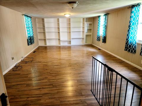 411 E Walnut St, Argos, IN 46501 photo 3
