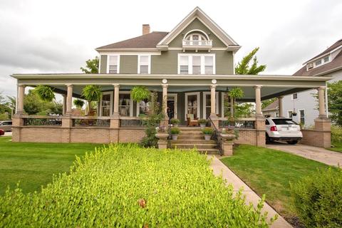 413 E 3rd St, Brookston, IN 47923 photo 1