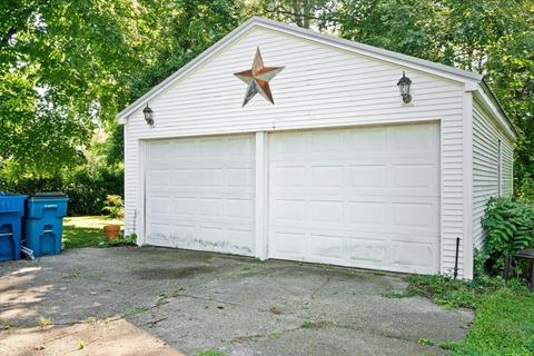 215 E 7th St, Mount Carmel, IL 62863 photo 6
