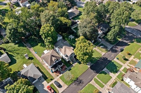 215 E 7th St, Mount Carmel, IL 62863 photo 9