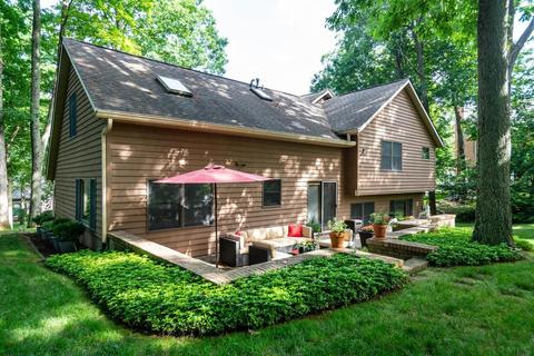 2345 E Linden Hill Dr, Bloomington, IN 47401 photo 3