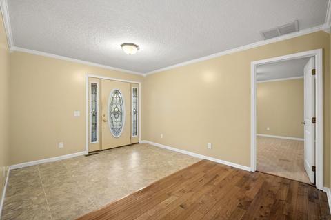 619 E 3rd St, Warren, IN 46792 photo 8