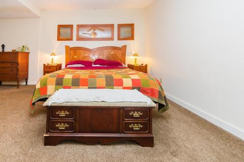381 W Sample Rd, Bloomington, IN 47404 photo 12