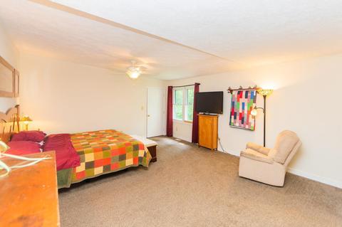 381 W Sample Rd, Bloomington, IN 47404 photo 13