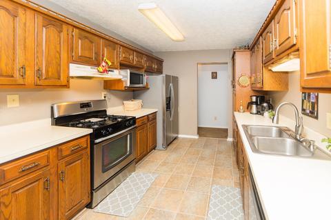 381 W Sample Rd, Bloomington, IN 47404 photo 14