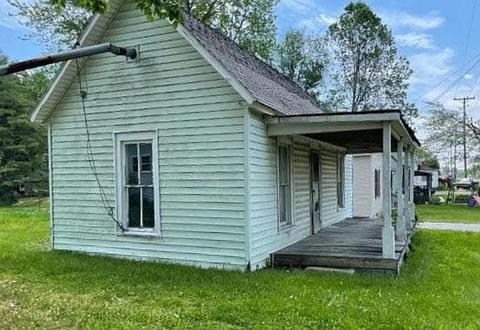 516 N 5th St, Mitchell, IN 47446 photo 3