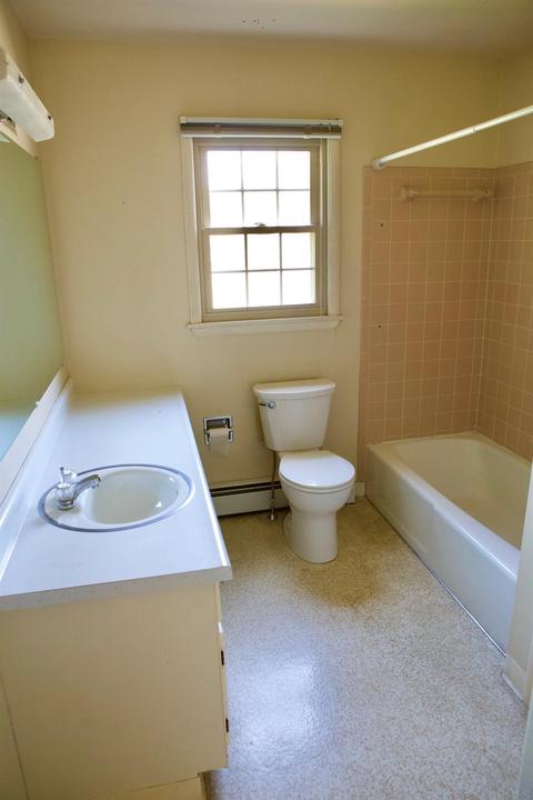 4319 E Sheffield Dr, Bloomington, IN 47408 photo 9