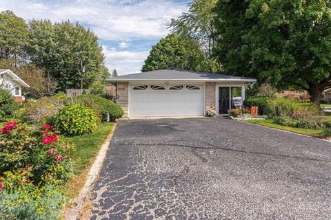 508 Howard Ct, Fairmount, IN 46928 photo 4