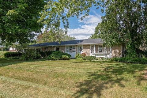 508 Howard Ct, Fairmount, IN 46928 photo 1