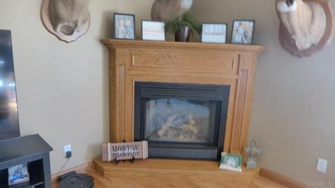 6877 N Kellerville Rd, Jasper, IN 47546 photo 7