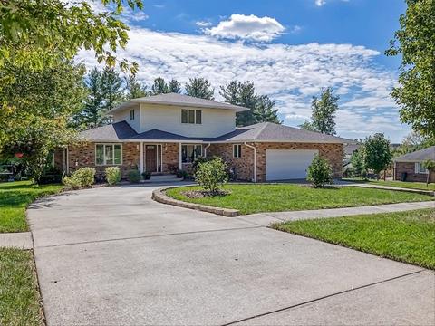 310 E Clover Ln, Bloomington, IN 47408 photo 2