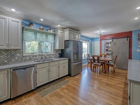 310 E Clover Ln, Bloomington, IN 47408 photo 12