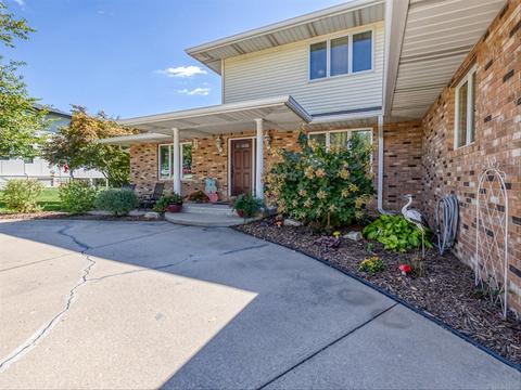 310 E Clover Ln, Bloomington, IN 47408 photo 3
