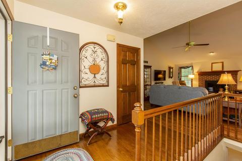 12363 Cavalry Ct, Granger, IN 46530 photo 3