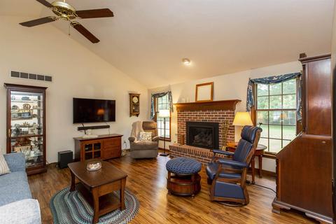 12363 Cavalry Ct, Granger, IN 46530 photo 5