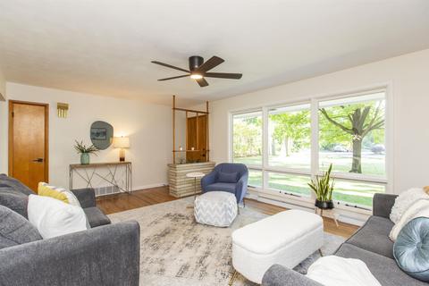 52484 Hickory Rd, Granger, IN 46530 photo 4