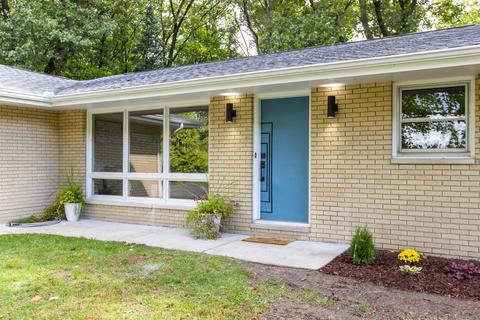 52484 Hickory Rd, Granger, IN 46530 photo 2