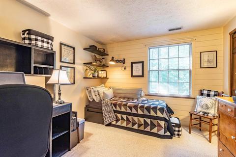 2742 E Buttonwood Ln, Bloomington, IN 47401 photo 21