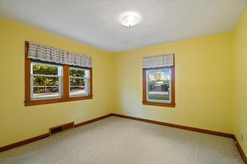 910 Schroeder Ave, Jasper, IN 47546 photo 11