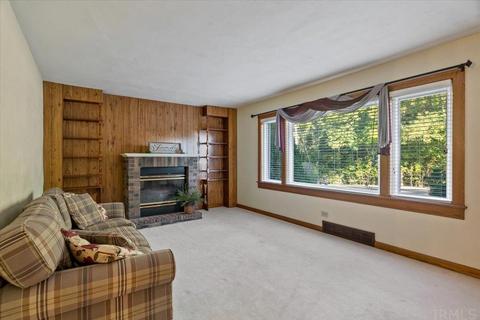 910 Schroeder Ave, Jasper, IN 47546 photo 5