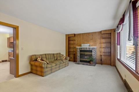 910 Schroeder Ave, Jasper, IN 47546 photo 4