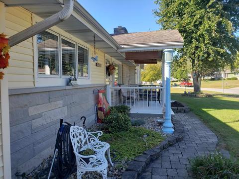 2906 Broadview Dr, Bedford, IN 47421 photo 2