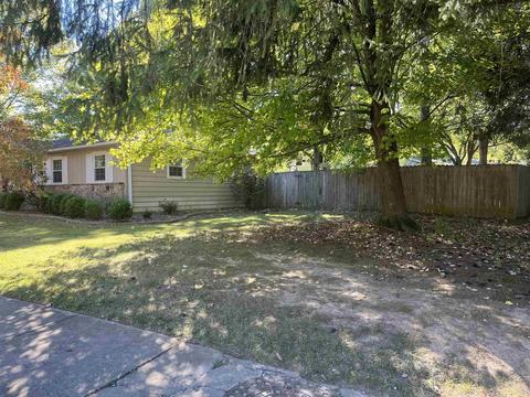 1002 E Allendale Dr, Bloomington, IN 47401 photo 2