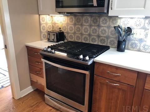 317 E Oliver Dr, Bloomington, IN 47408 photo 8