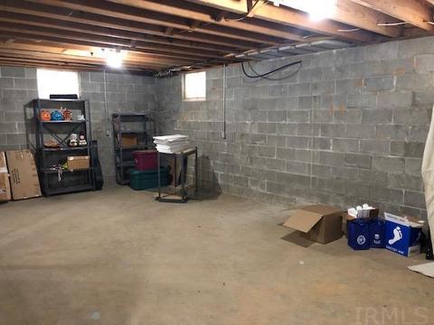 317 E Oliver Dr, Bloomington, IN 47408 photo 35
